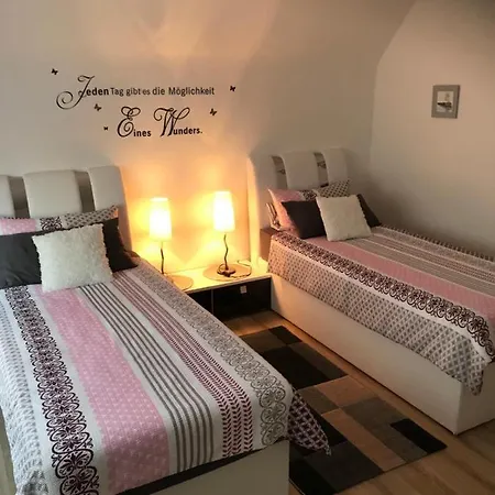 Apartment Beti *